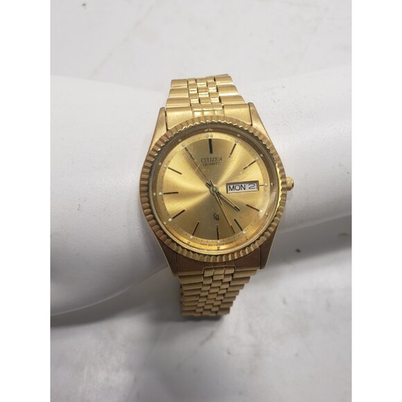 Vtg Citizen CQ Presidential Watch Men 35mm Gold Tone Day Date Pre Owned - Picture 5 of 6